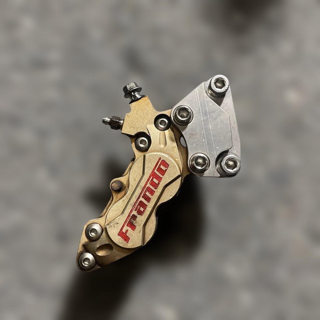 シグナス　frandoキャリパーセット「４pot」