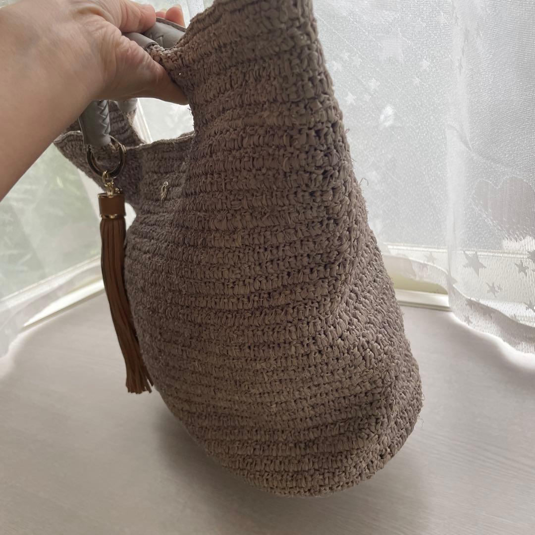 HELEN　KAMINSKI　ラフィア　レザー　グレーかごバッグ フリンジ付き