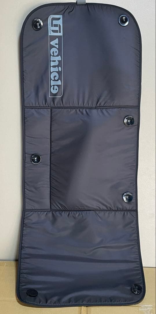 タイムセール【送料込】ユーアイビークル　キャラバン用遮光パッドリアセット収納袋付