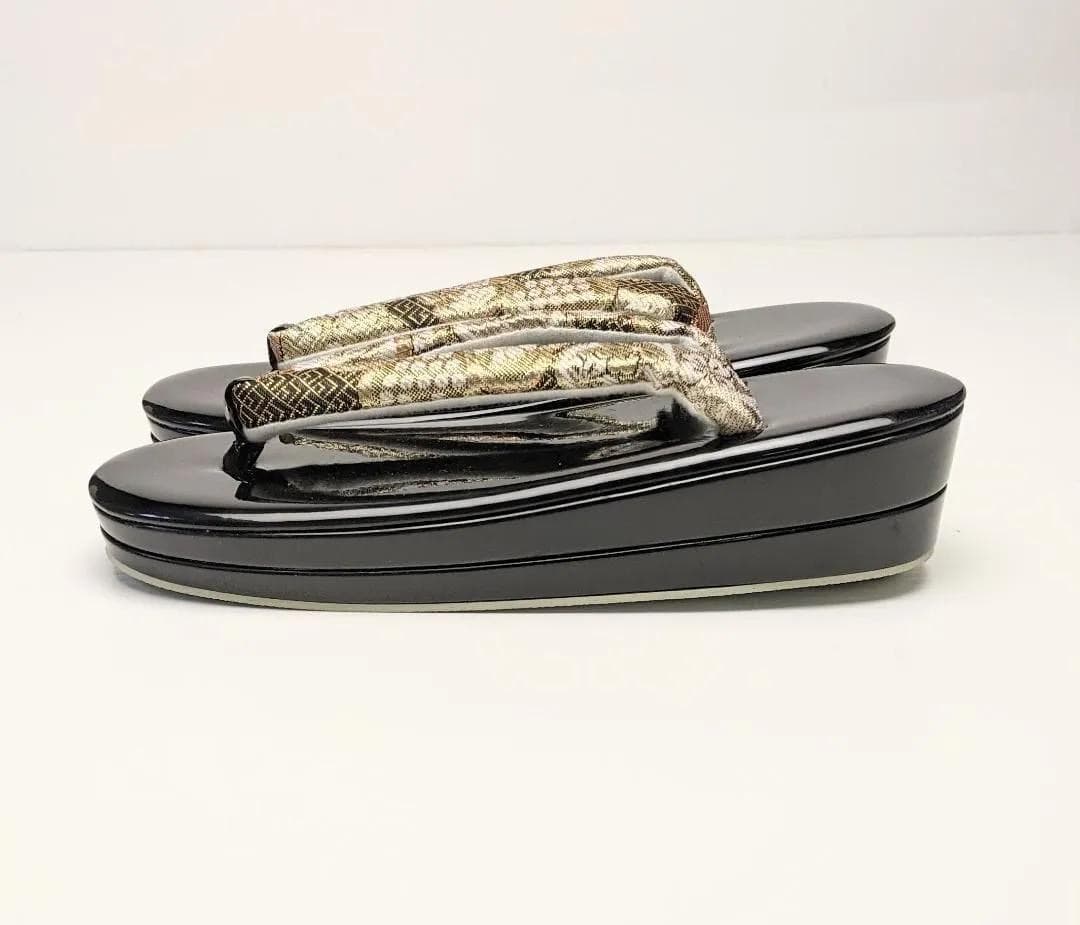 草履バッグセット 振袖 フォーマル 帯地 黒 金 桜 フリーサイズ w49-11