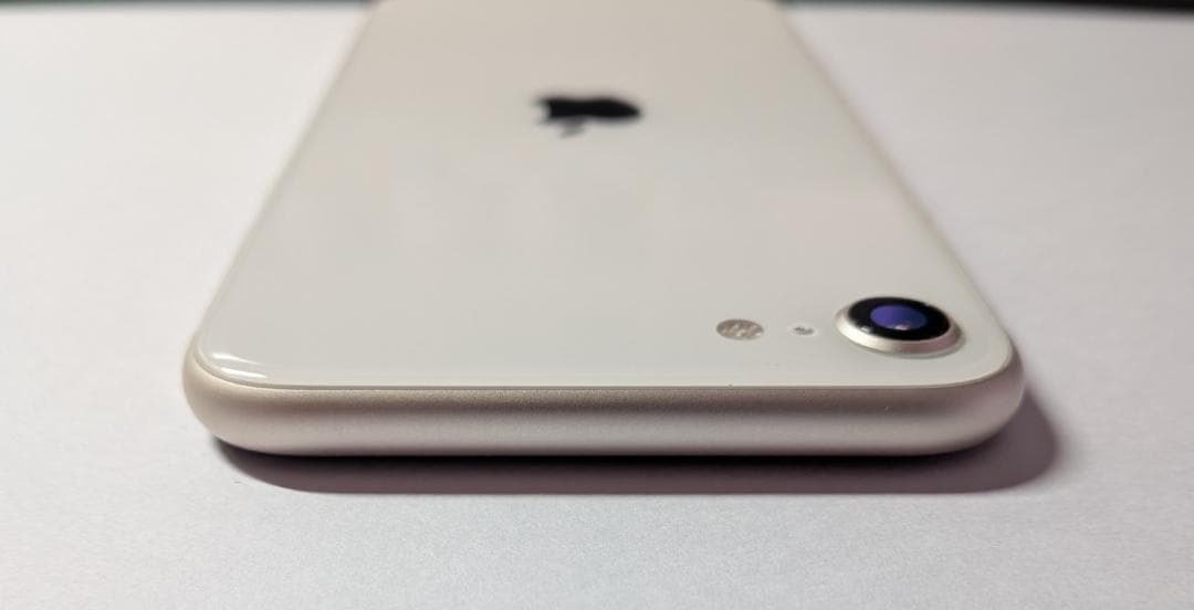 iPhone SE 第3世代 64GB スターライト SIMフリー 92%