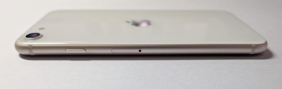 iPhone SE 第3世代 64GB スターライト SIMフリー 92%