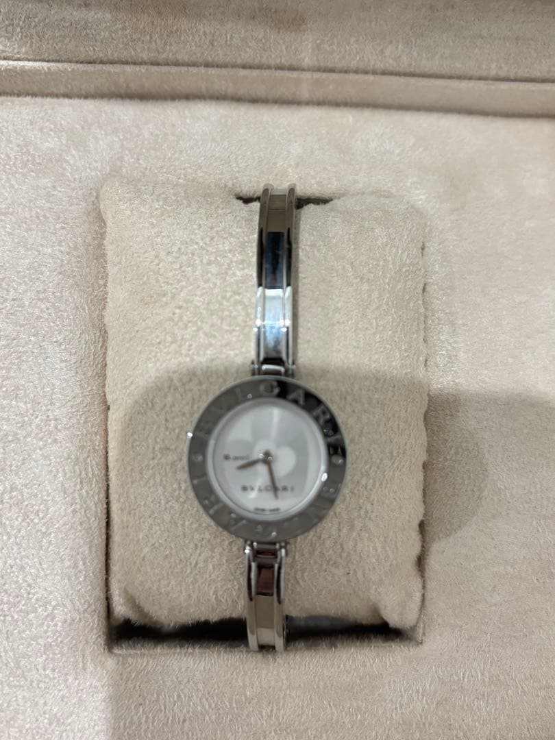 ブルガリ　　ビーゼロワン　限定