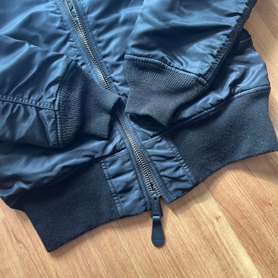 アルファインダストリーズ MA-1 サイズM