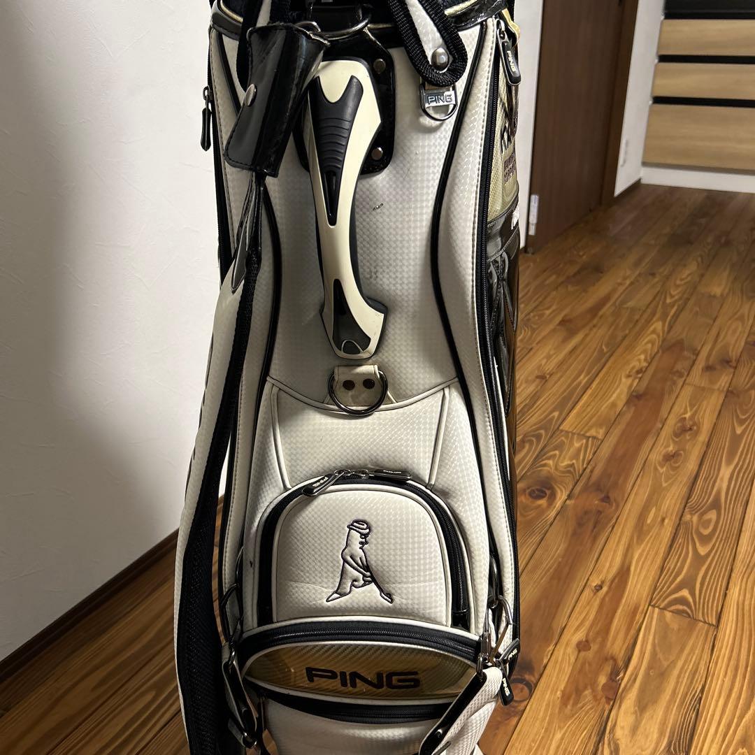 ＤＤＤです PING ミスターピン　キャディバック　エナメル仕様