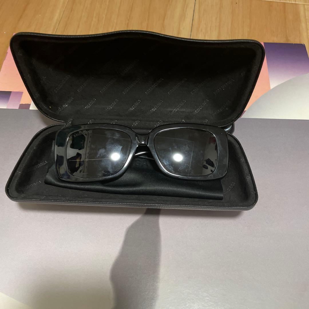 BALENCIAGA ブラック サングラス