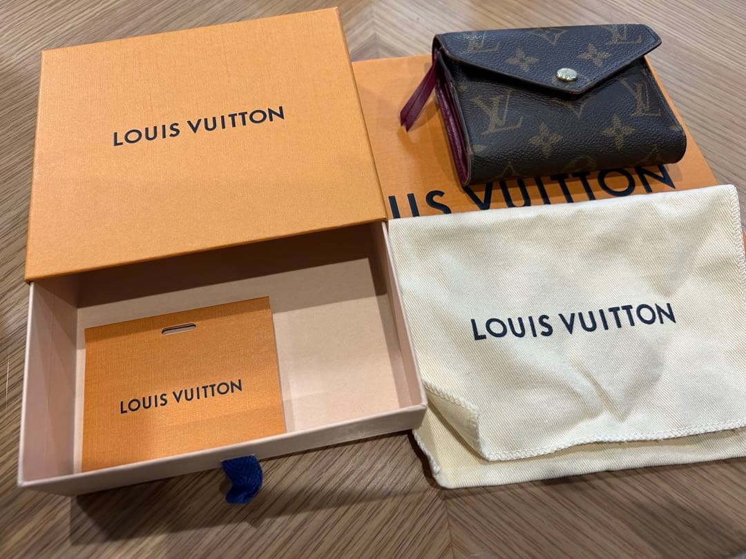 【sale】Louis Vuitton モノグラム ヴィクトリーヌ　三つ折り財布