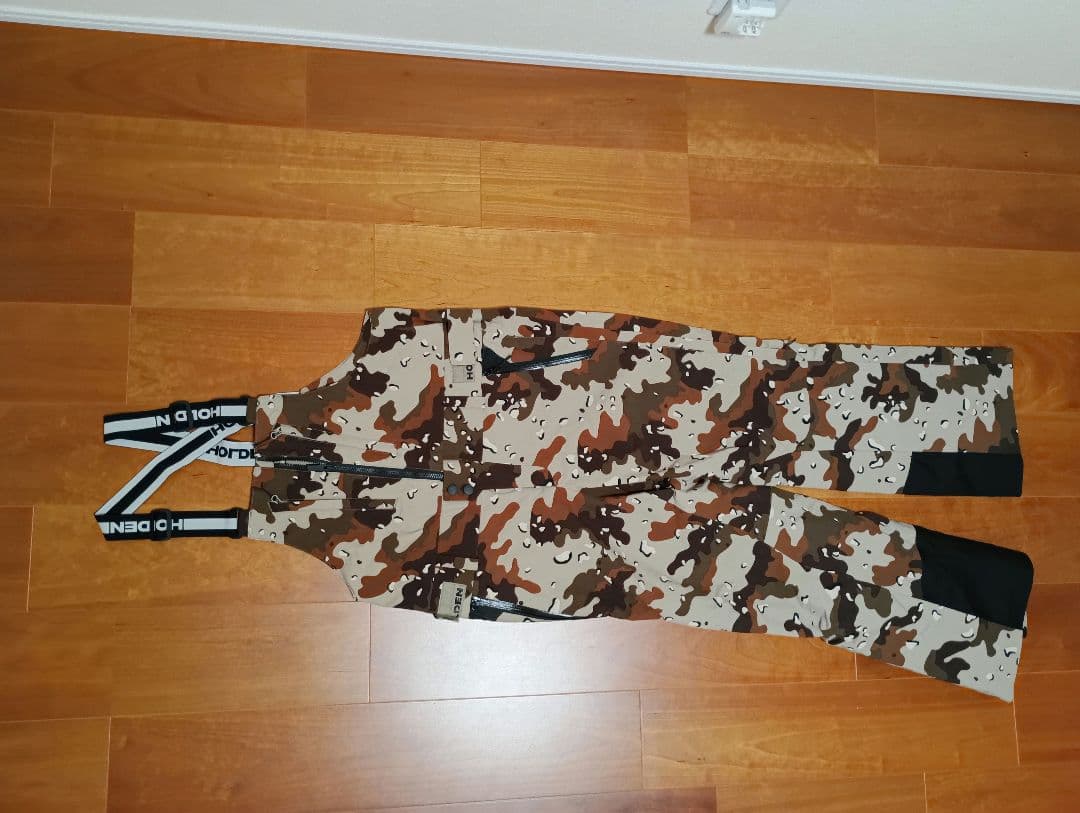 超美品！HOLDEN ジャケット & ビブパンツセット