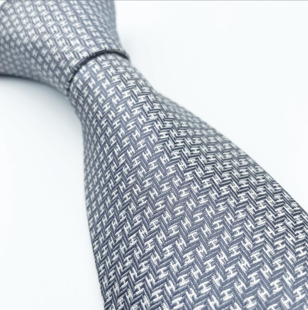 【HERMES（エルメス）】美品 ネクタイ H柄 シルク グレー シルバー