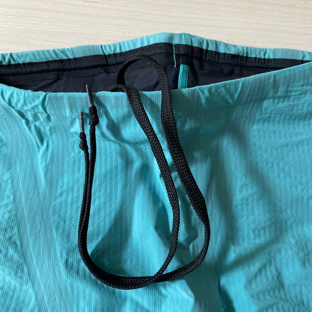 Mizuno 競泳水着 水色　ターコイズ　ブラック