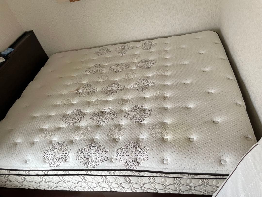 「シーリー ロンド ワイドダブルマットレス 高級モデル／送料込み　引取可能