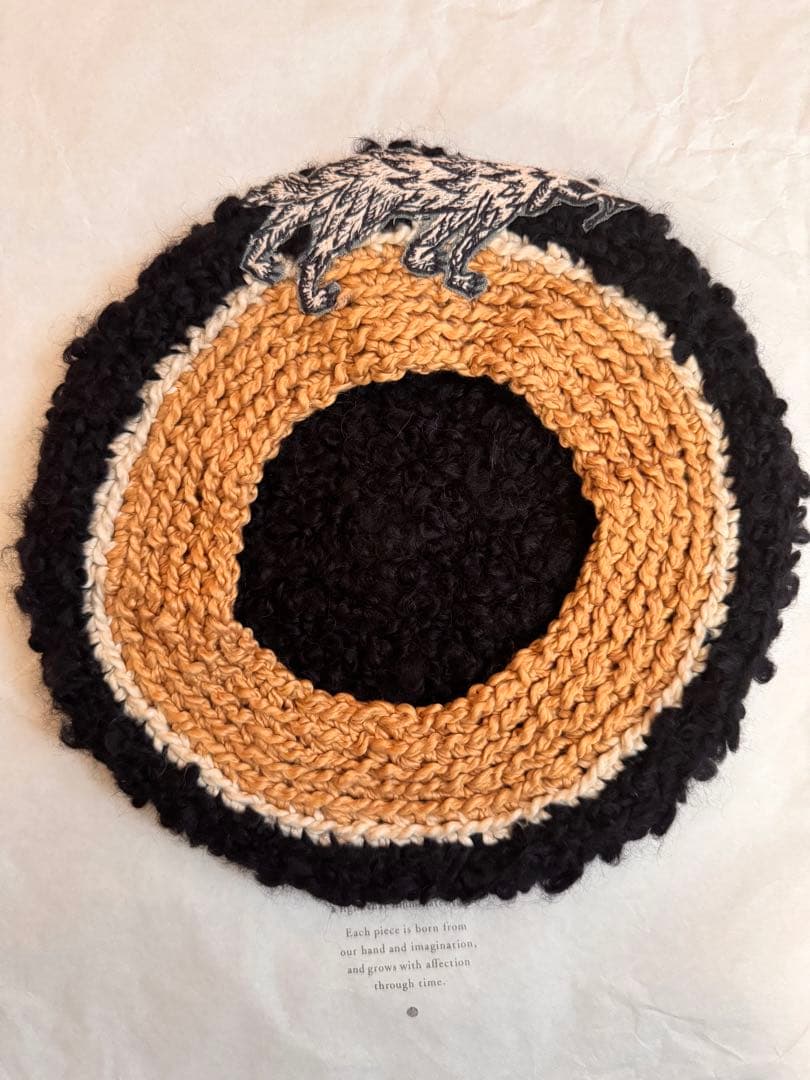 ミナペルホネン　wolf &flower ベレー帽　ネイビー