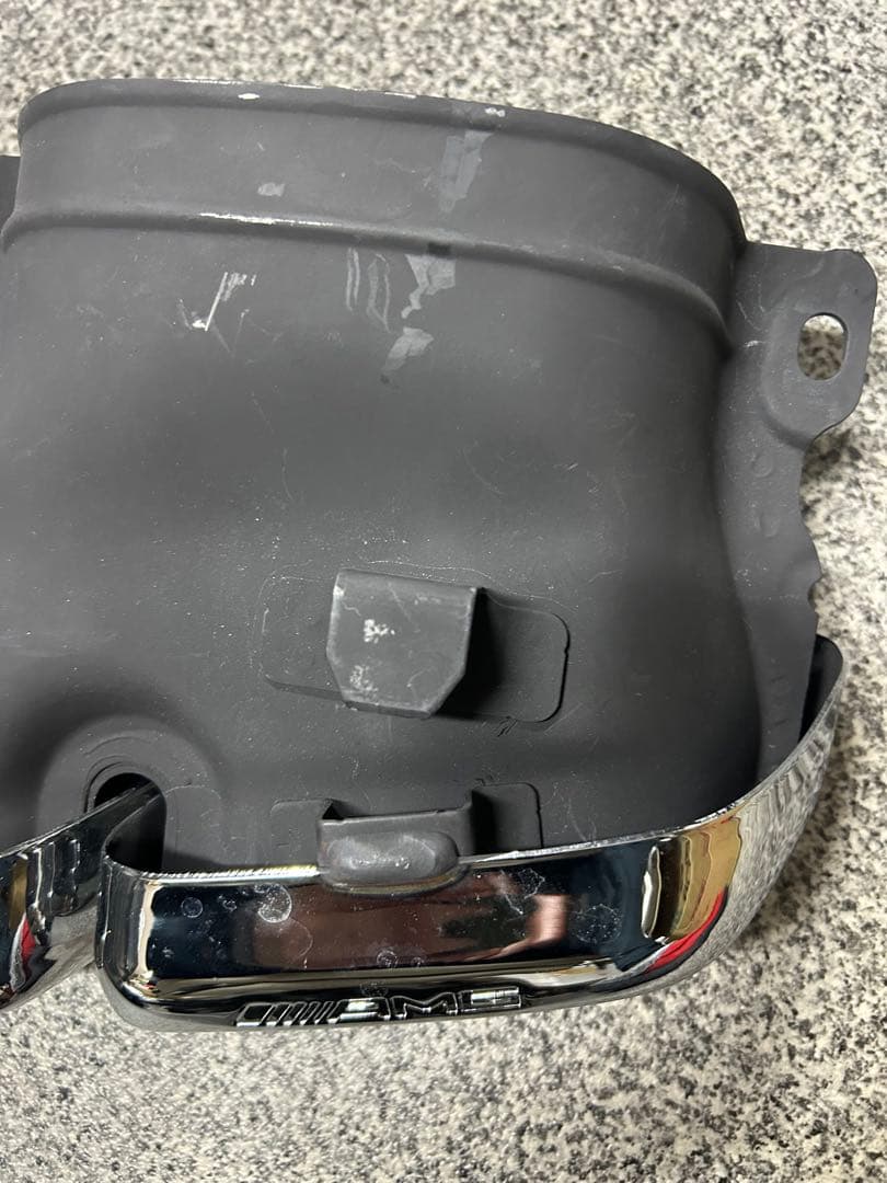 a*a様 メルセデスベンツ　AMG 純正マフラーカッター？