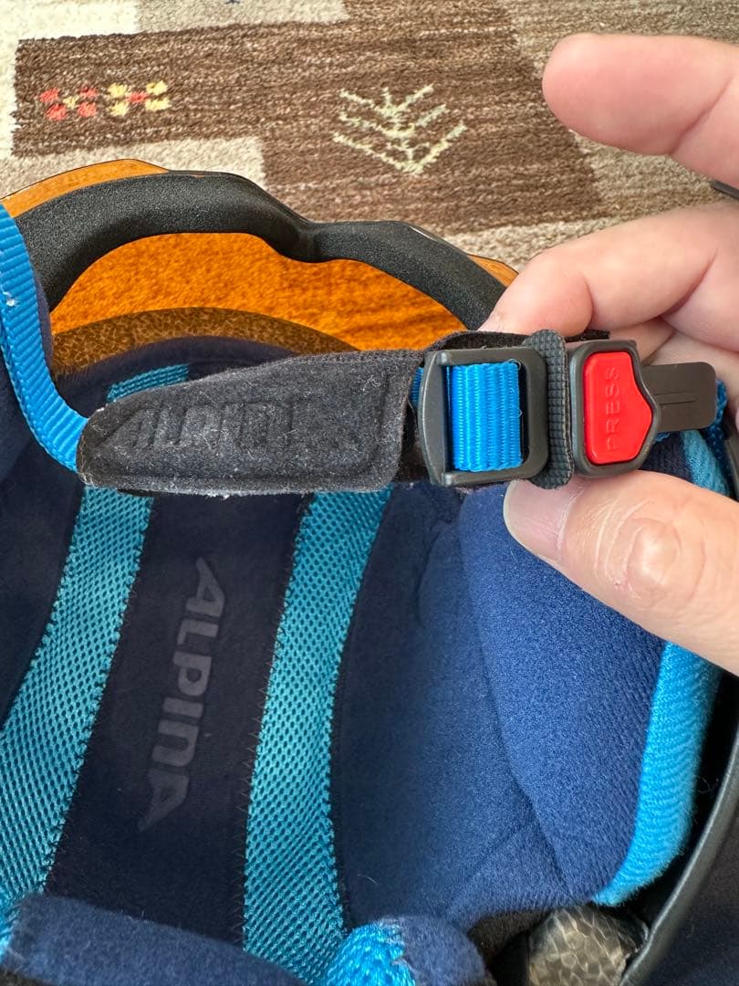 ALPINA キッズヘルメットCARAT LE VISOR HM 54–58cm