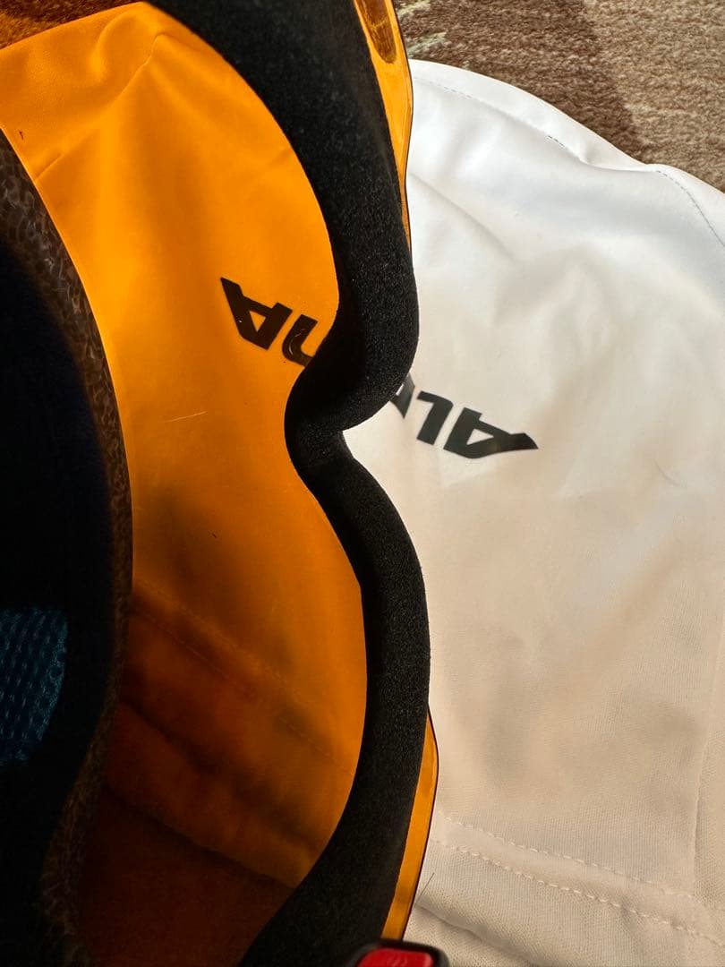 ALPINA キッズヘルメットCARAT LE VISOR HM 54–58cm