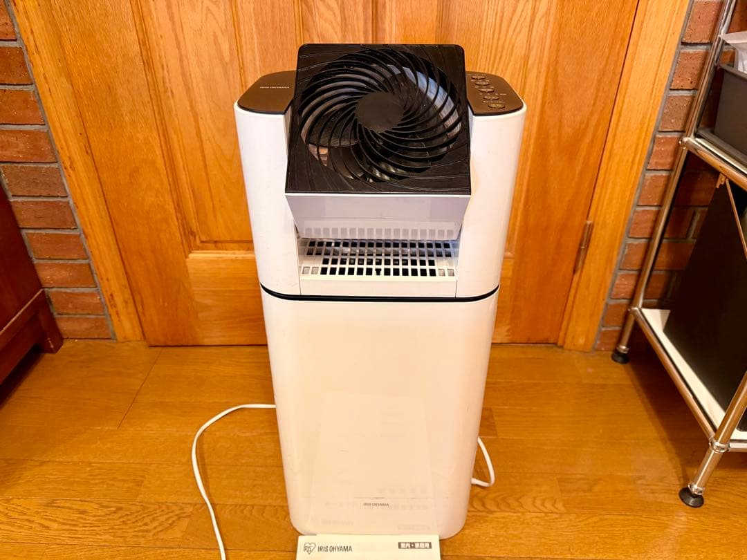 アイリスオーヤマ 乾燥除湿機 13畳 5L IJDI50-WH 円形ファン付き