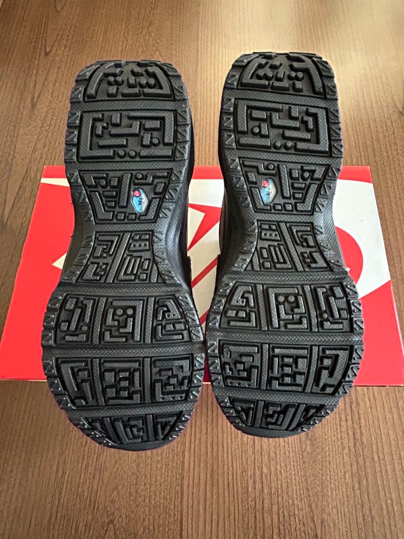 新品　Nike ウィメンズ Black エアマックスフェノメナ