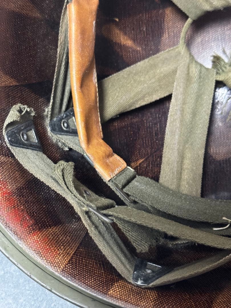 WW2 アメリカ陸軍　M1 ヘルメット　実物です。