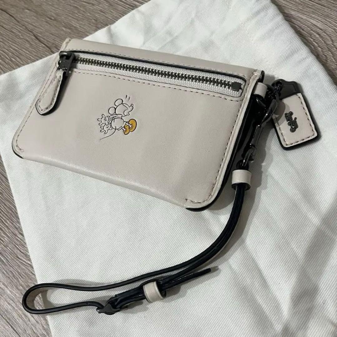 COACH ★ミッキーコラボ　キーケース　レザー