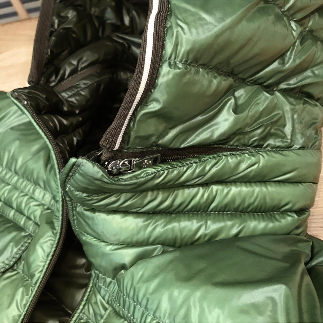 超美品 モンクレール ダウンジャケット CLOVIS カーキ 14Y クロヴィス