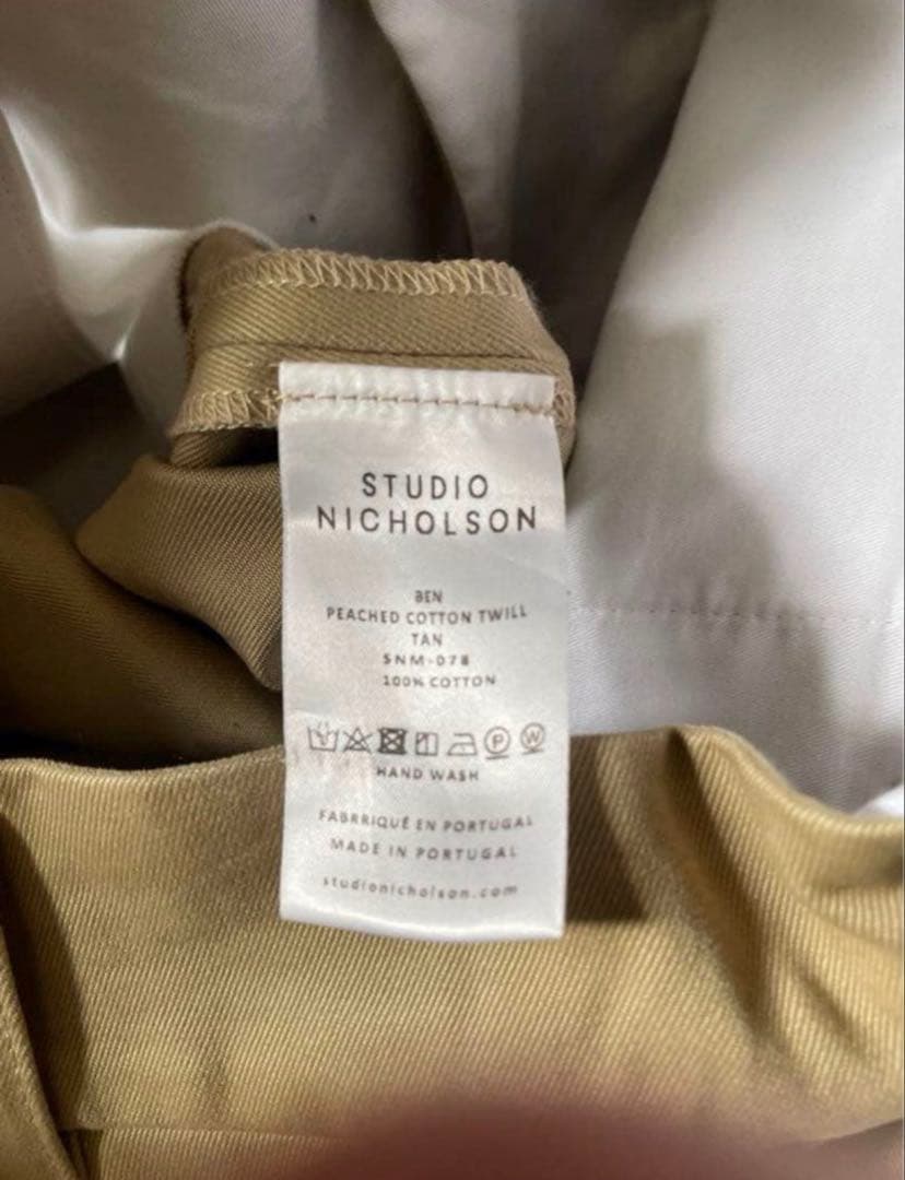 STUDIO NICHOLSON 　ボリュームパンツ