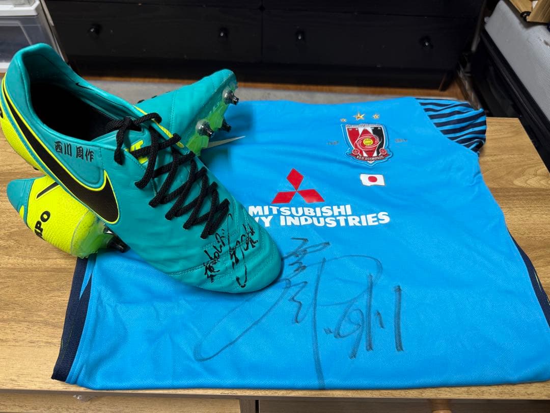 A*a様 西川周作サイン入りスパイク　ウェア