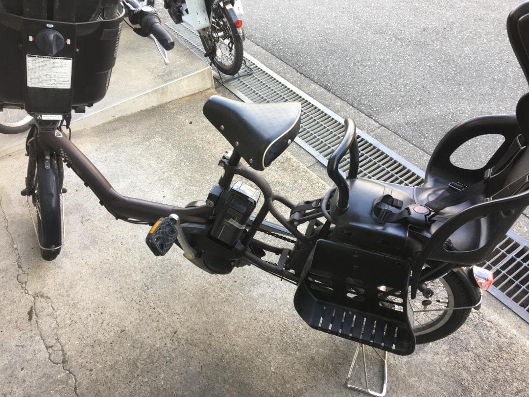 地域限定送料無料　アンジェリーノプティット　三人乗り　12,3AH　電動自転車