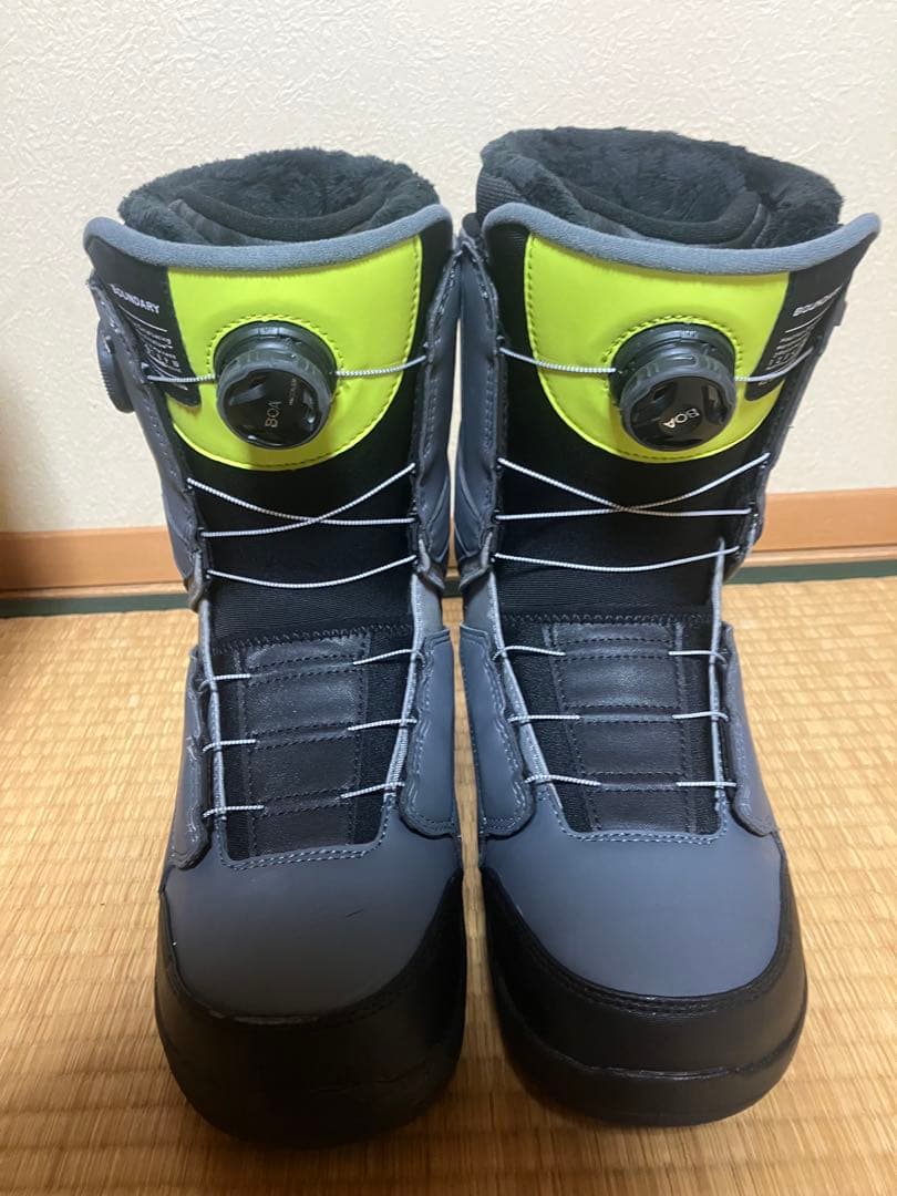K2 スノーボードブーツ ボアシステム グレー/イエロー