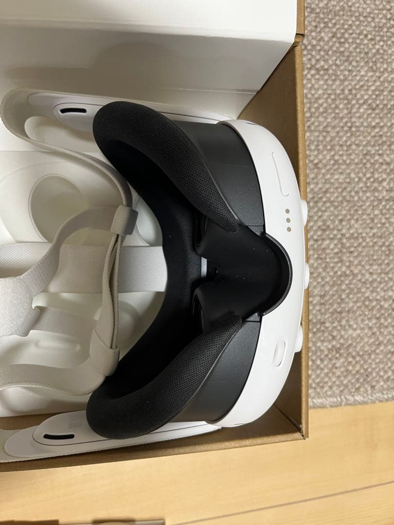 ［美品］ Quest 3 512GB 4K アクティブストラップ付き