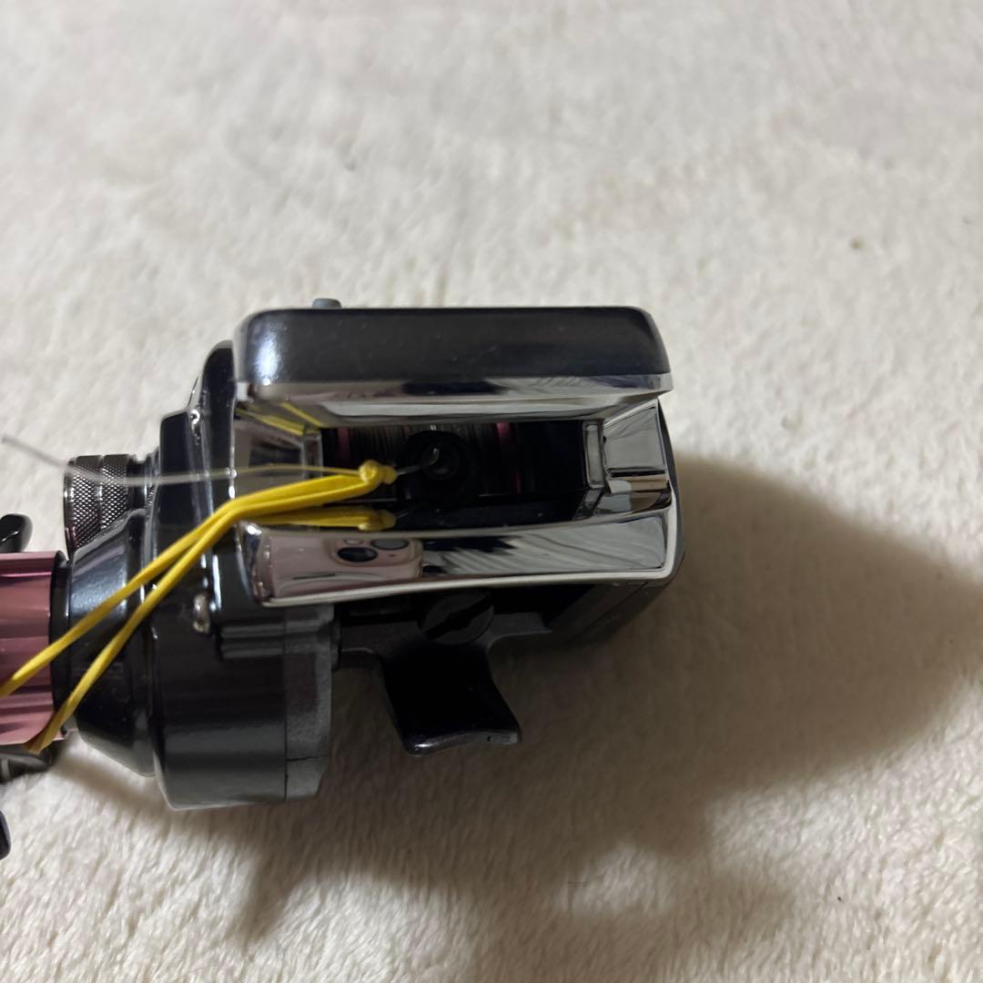 シマノ13ステラSW6000PGとダイワ紅牙ICS103右巻きのセットになります