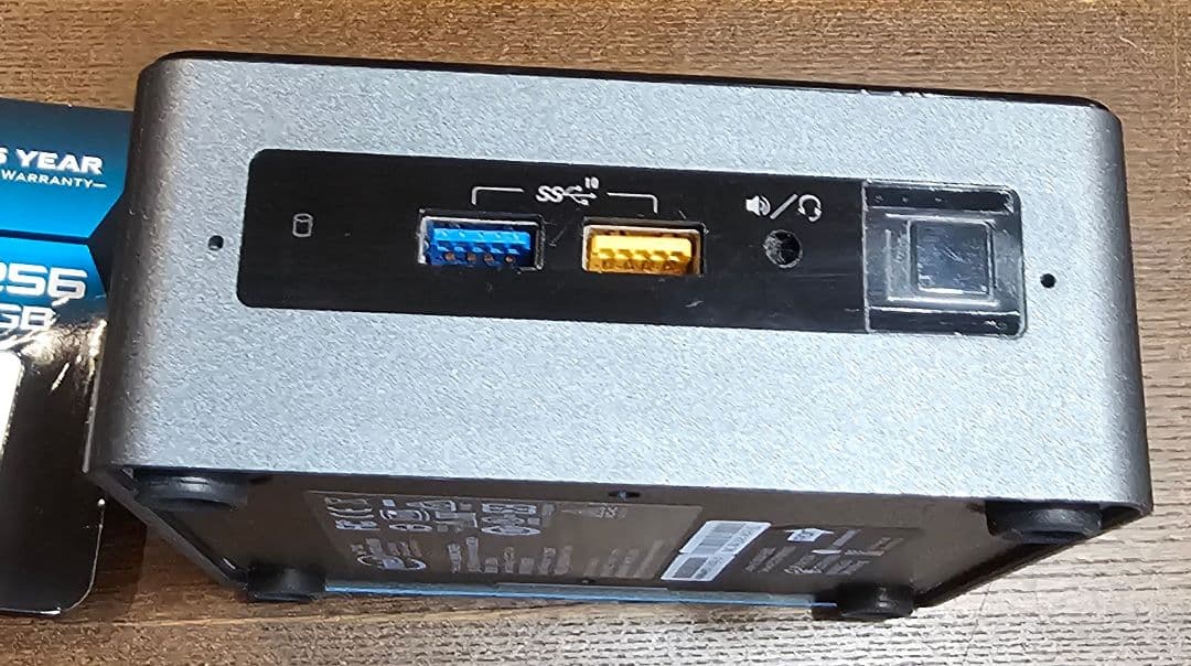 Intel NUC NUC8I5B(ROONサーバー仕様)。即ROONができる！