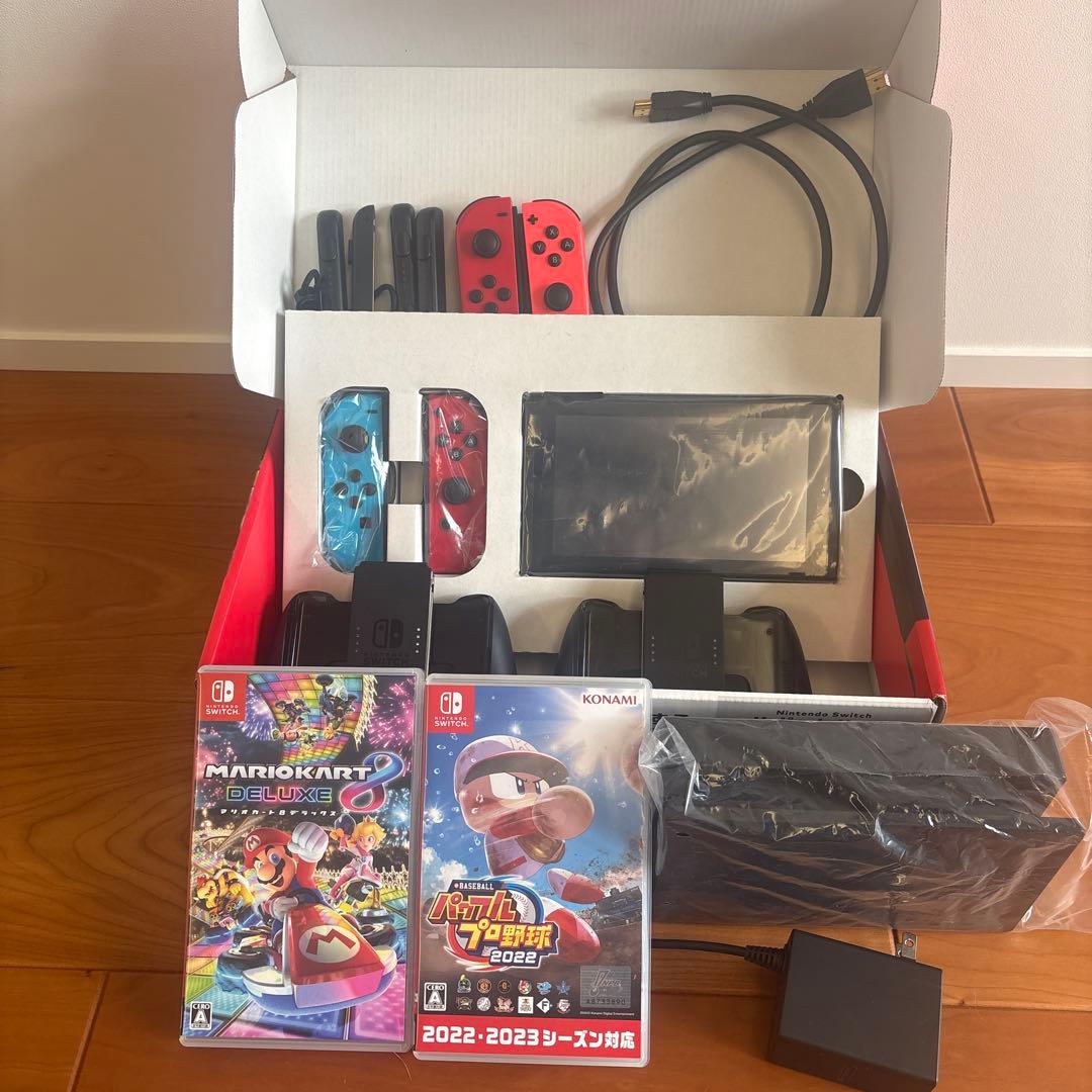 ニンテンドースイッチ　 マリオカート8デラックス他ソフト1本付き
