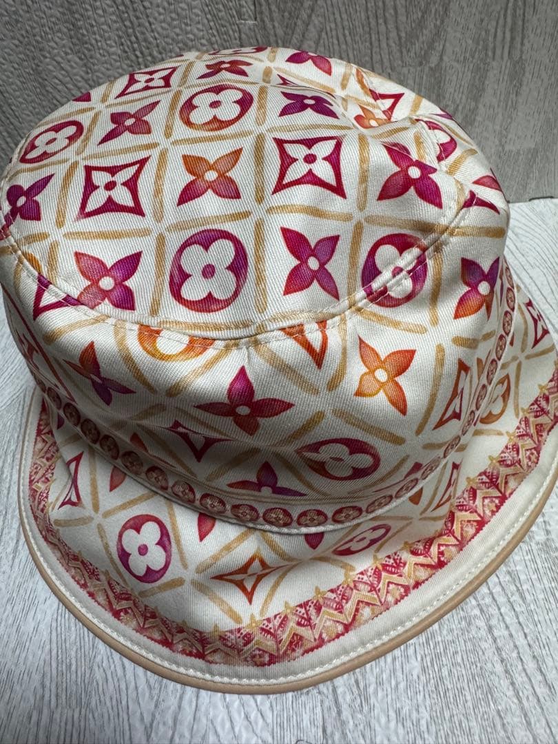 Louis Vuitton ベージュ バケットハット　リバーシブル