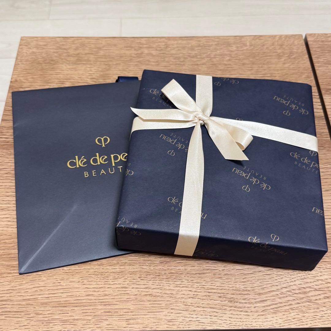 クレ・ド・ポー ボーテ コンセントレイリュミナトゥール 6セット入 新品未使用