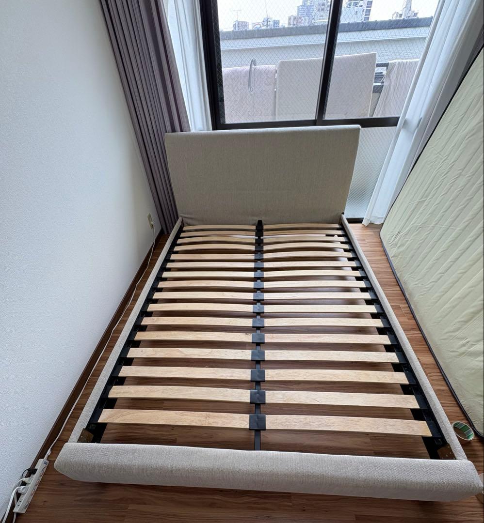 引き取り限定！ sealyセミダブルマットレス➕ニトリベッドフレーム