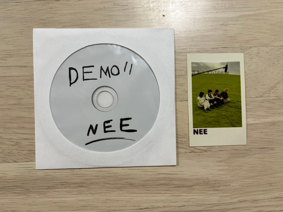 NEE アルバム贅沢 初回限定盤A おまけ有 村上蔵馬 サイン