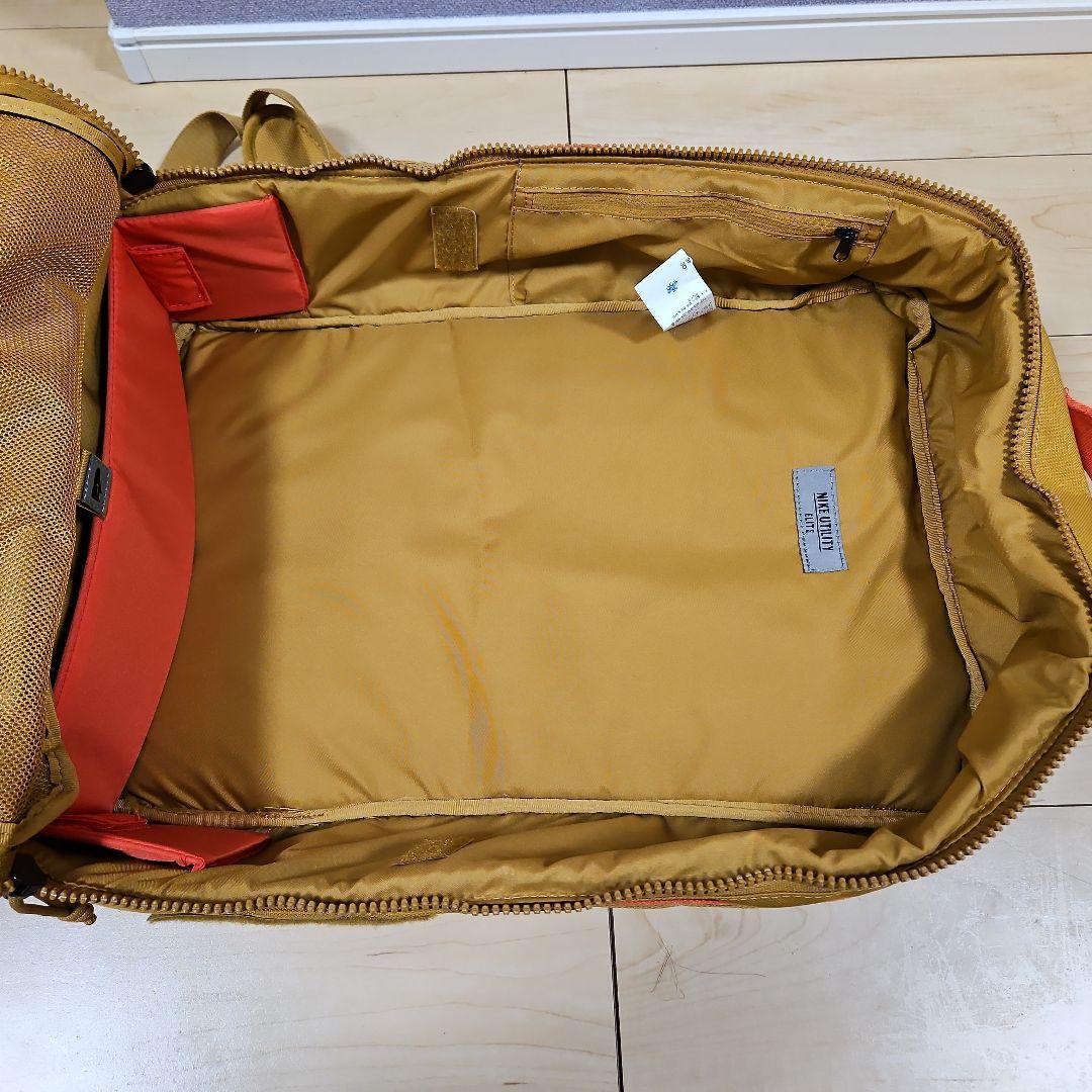 Nike マスタード リュック 5ポケット