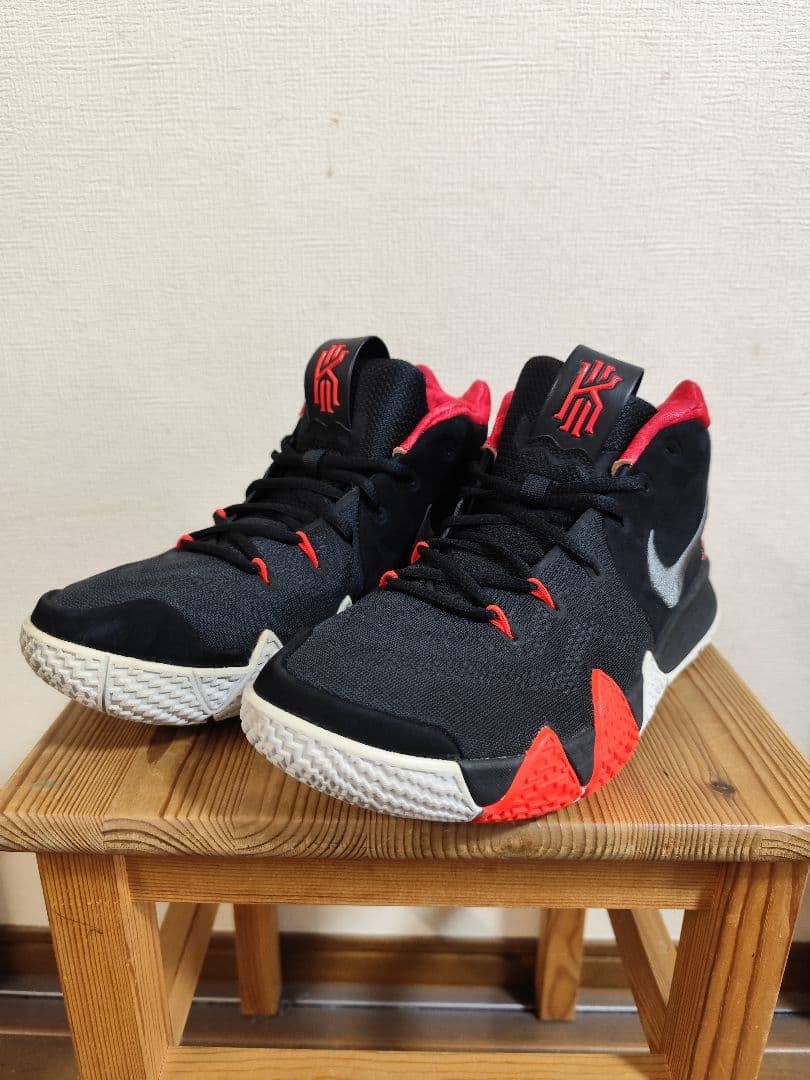 Nike Kyrie 4 ナイキ カイリー4　27.5cm　カイリー・アービング