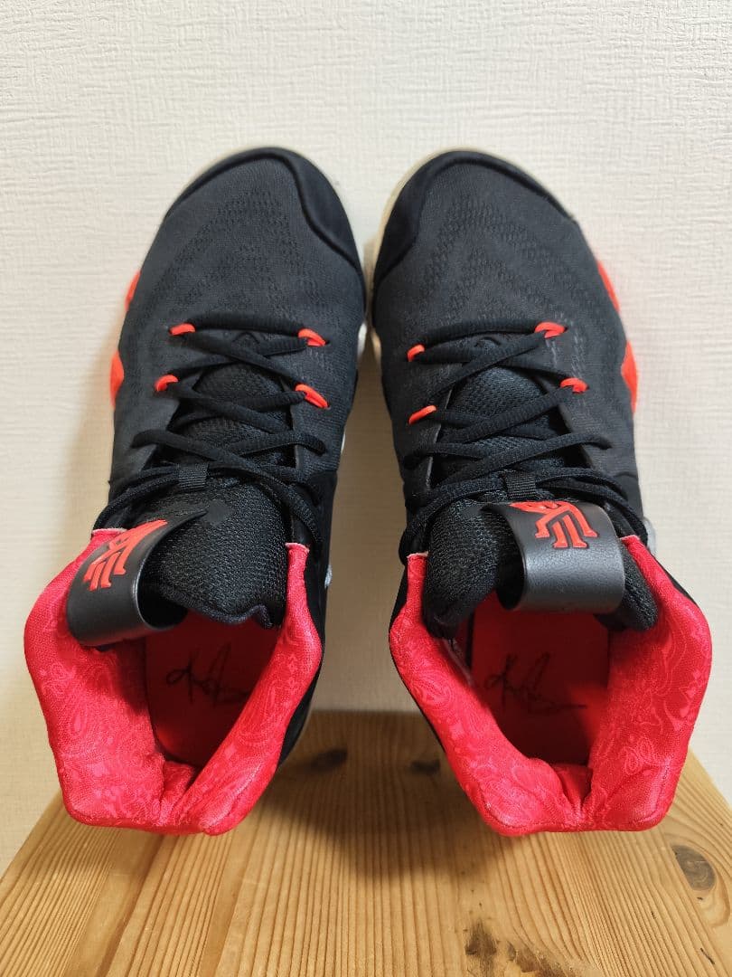 Nike Kyrie 4 ナイキ カイリー4　27.5cm　カイリー・アービング