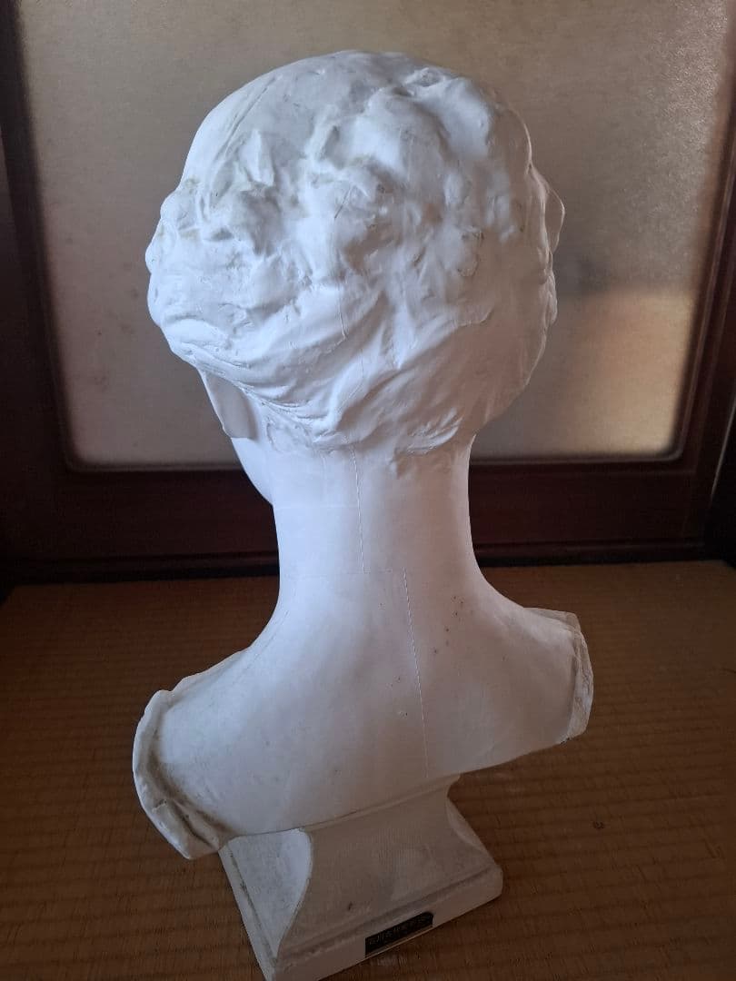 フレンチ胸像　デッサン　石膏像