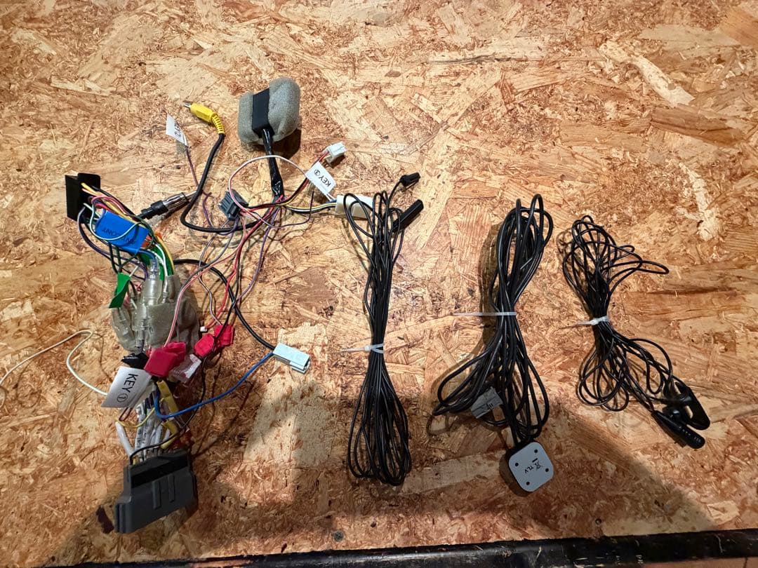 KENWOOD MDV-D308BT カーナビ 2021年製