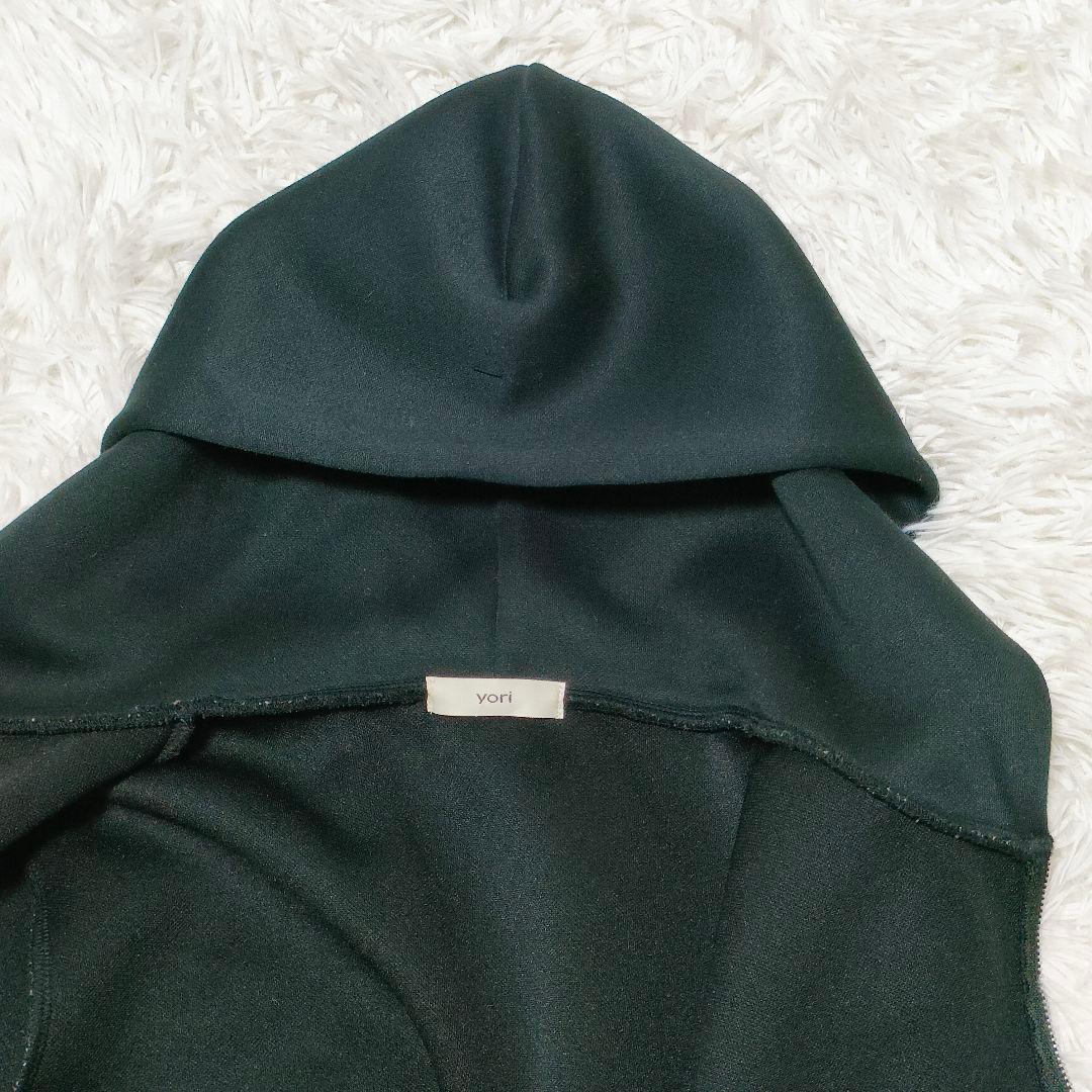 ✨️人気✨️定番✨️ ヨリ ダンボールティアードパーカー ジップアップ ブラック