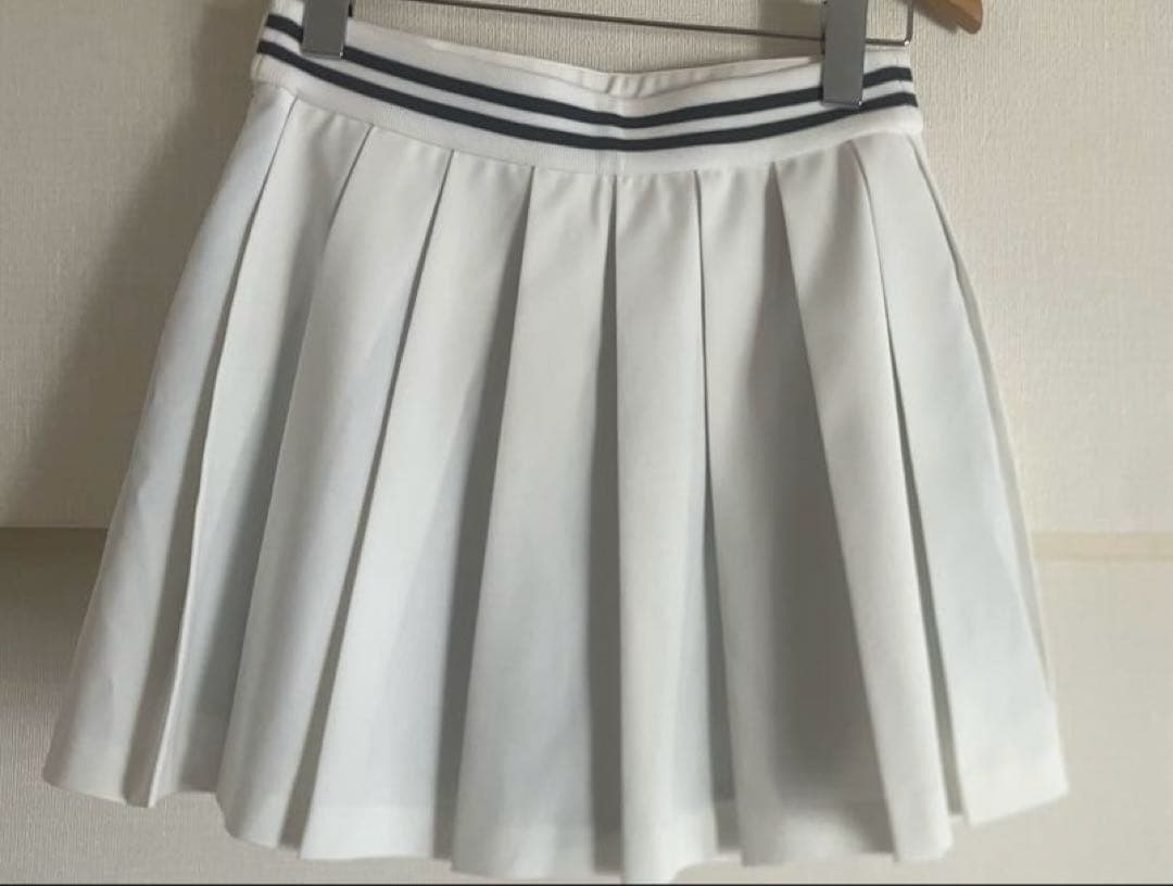 【未使用新品】TFW49　レディースゴルフウェア　スカート