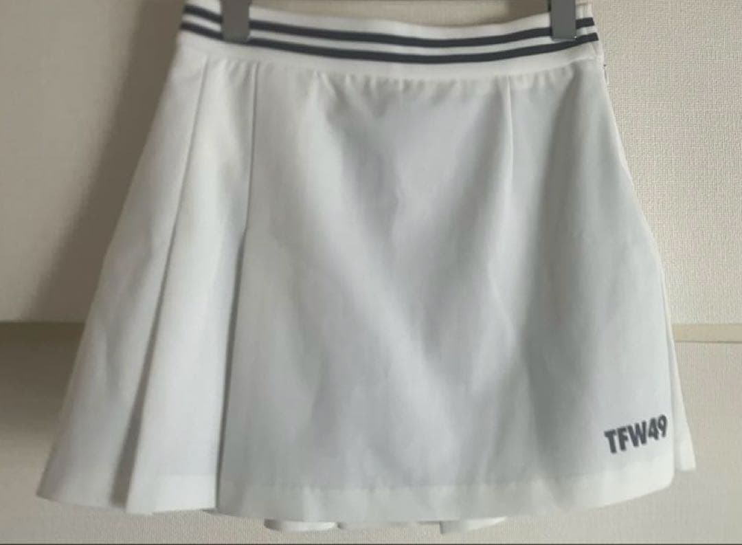 【未使用新品】TFW49　レディースゴルフウェア　スカート