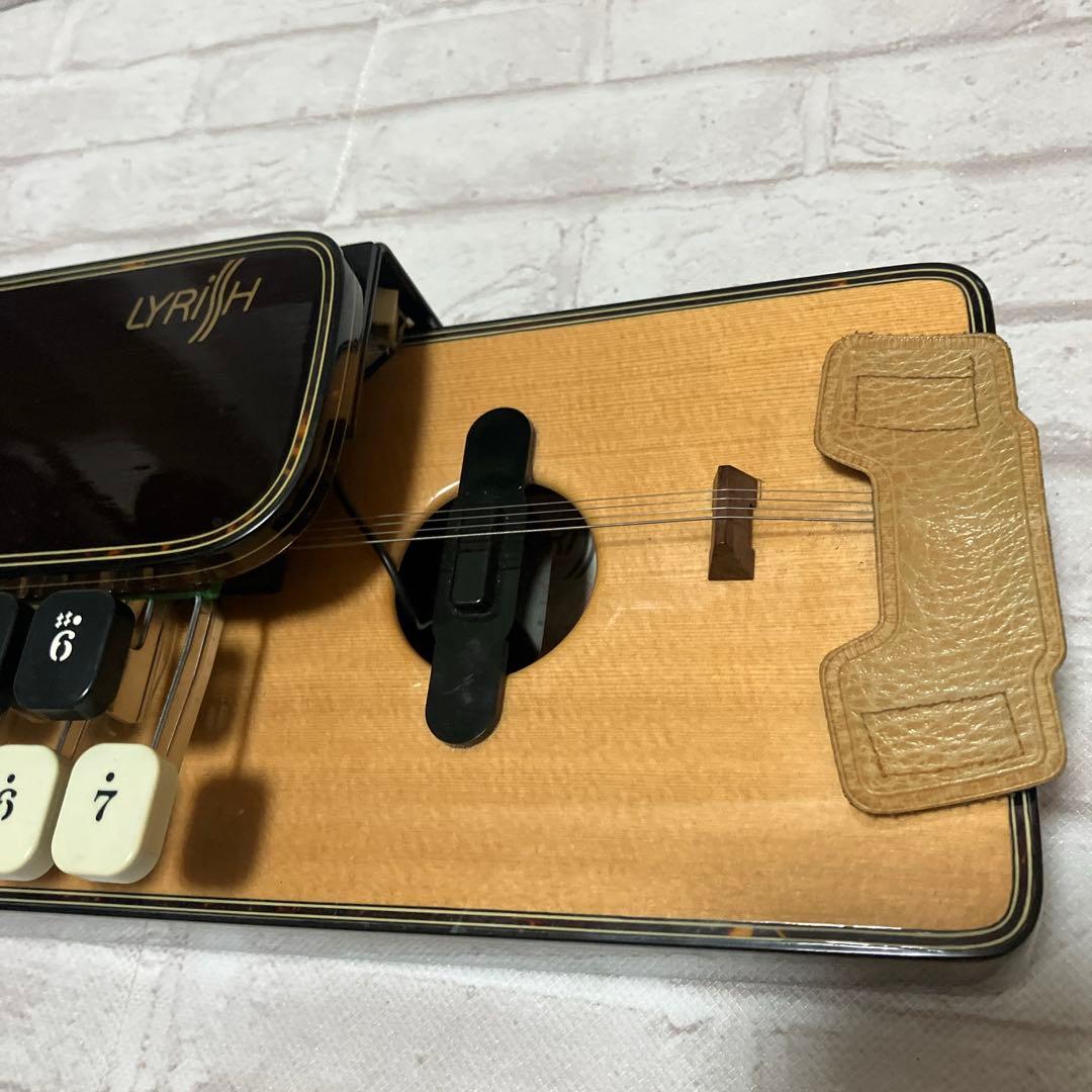 現状品　ライリッシュ 大正琴 LSS200 Lyrissh ソフトケース付き