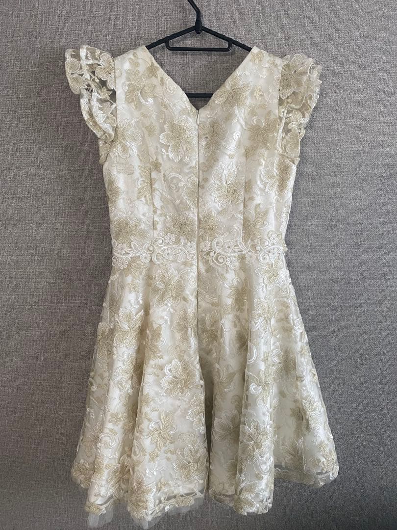 る*ん様 ROBE de FLEURS 花柄刺繍ドレス S