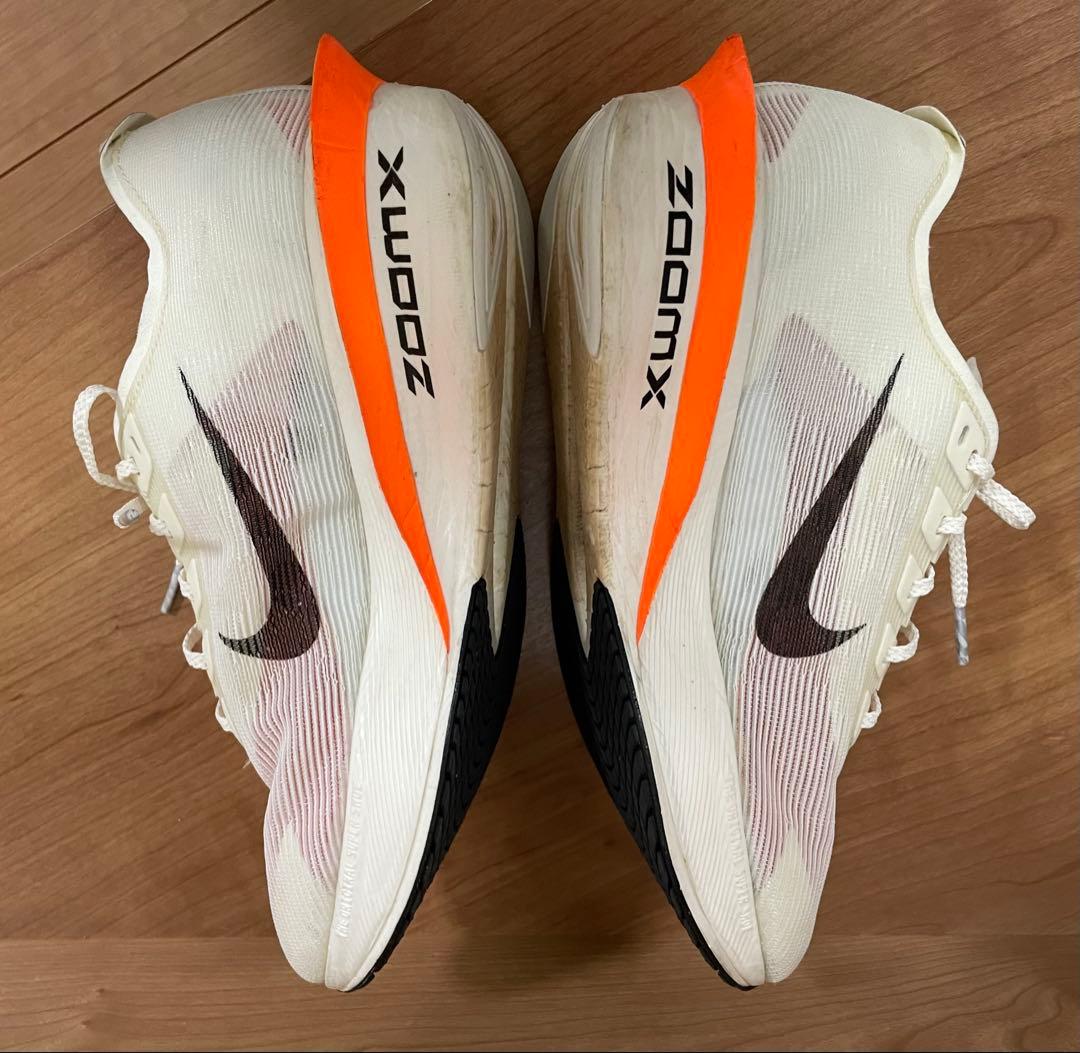 ナイキ ウィメンズヴェイパーフライ4プロトタイプ 25.5cm