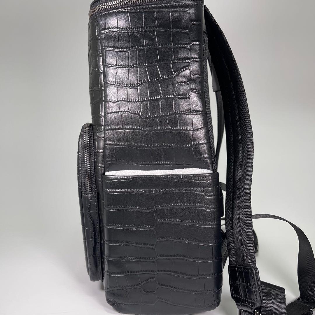 【新品✨】クロコダイル風メンズバックパックリュック大容量 本革型押し渋め黒