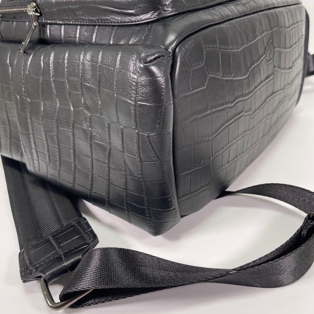 【新品✨】クロコダイル風メンズバックパックリュック大容量 本革型押し渋め黒