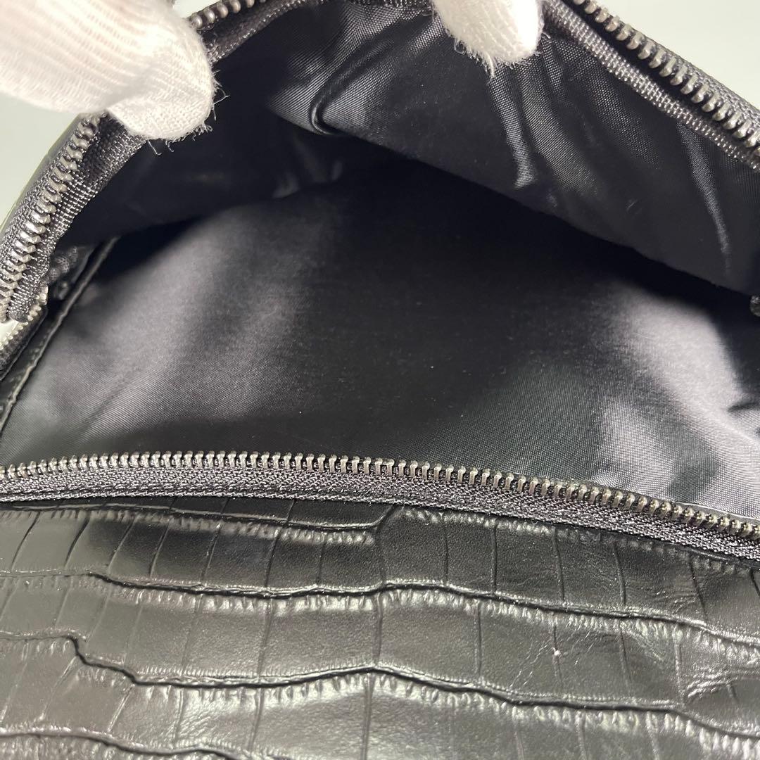 【新品✨】クロコダイル風メンズバックパックリュック大容量 本革型押し渋め黒